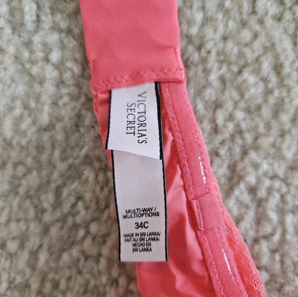 Strapless Lace Victoria Secret Bra - Picture 3 of 3